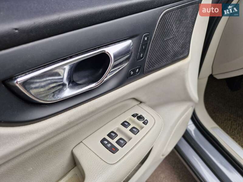 Седан Volvo S60 2018 в Києві фото 16 Седан Volvo S60 2018 в Києві