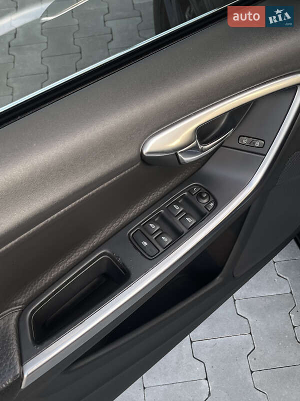 Седан Volvo S60 2012 в Киеве фото 15 Седан Volvo S60 2012 в Киеве