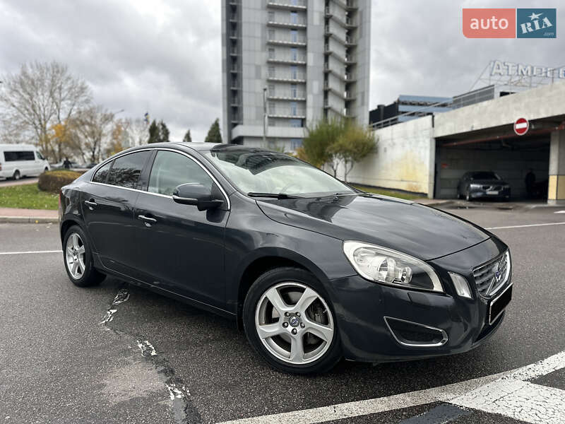 Седан Volvo S60 2012 в Киеве фото 7 Седан Volvo S60 2012 в Киеве