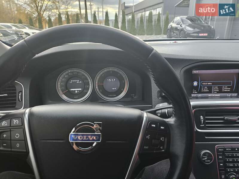 Седан Volvo S60 2011 в Трускавці