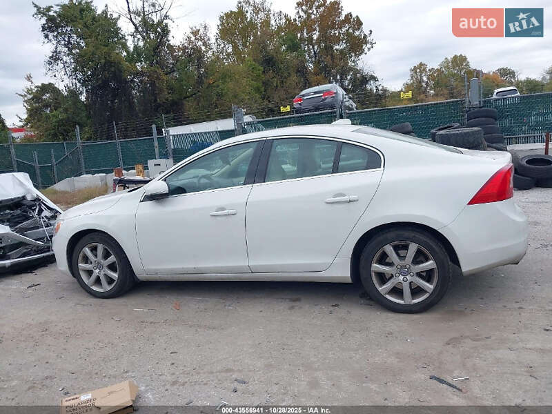 Седан Volvo S60 2015 в Києві фото 13 Седан Volvo S60 2015 в Києві