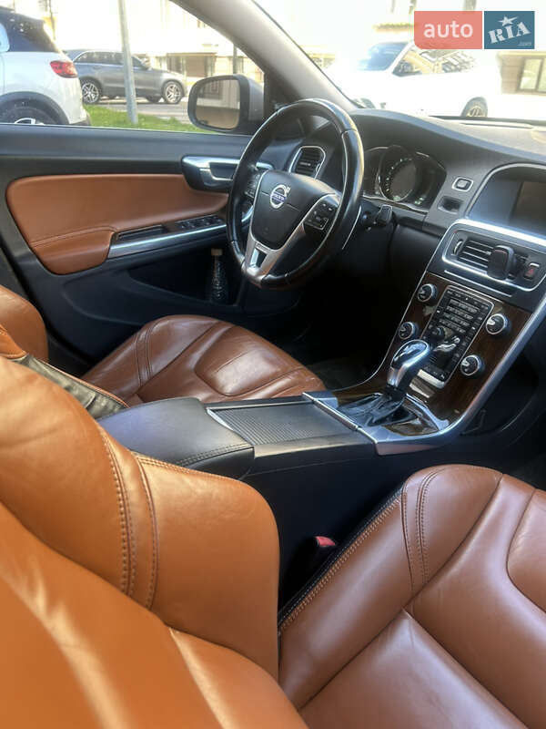 Седан Volvo S60 2013 в Києві фото 21 Седан Volvo S60 2013 в Києві