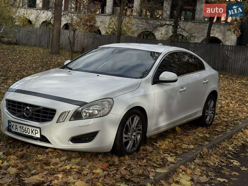 Седан Volvo S60 2013 в Києві фото 2 Седан Volvo S60 2013 в Києві