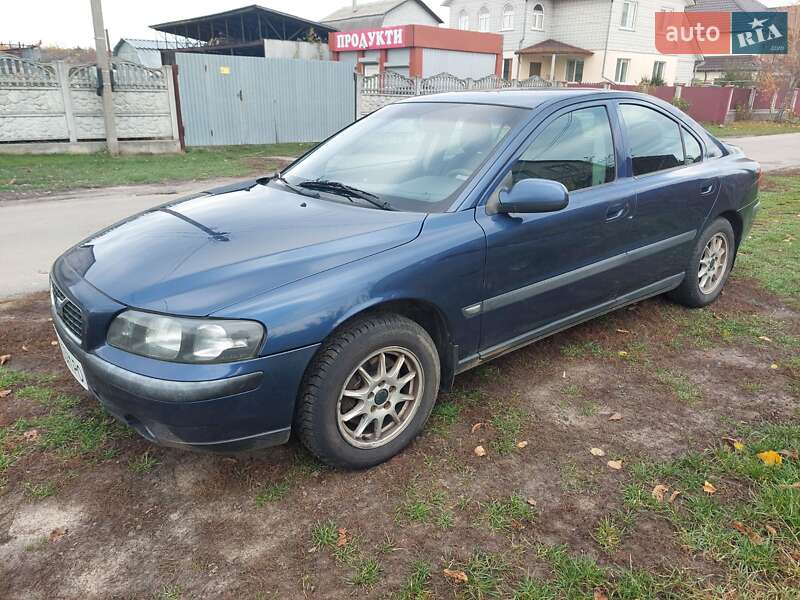 Седан Volvo S60 2002 в Боровой
