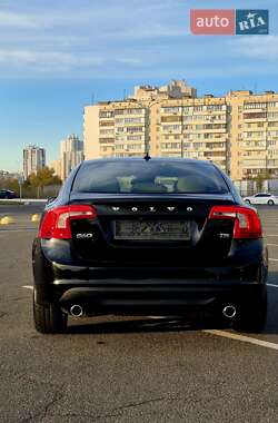 Седан Volvo S60 2012 в Києві