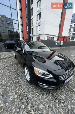Седан Volvo S60 2014 в Львові