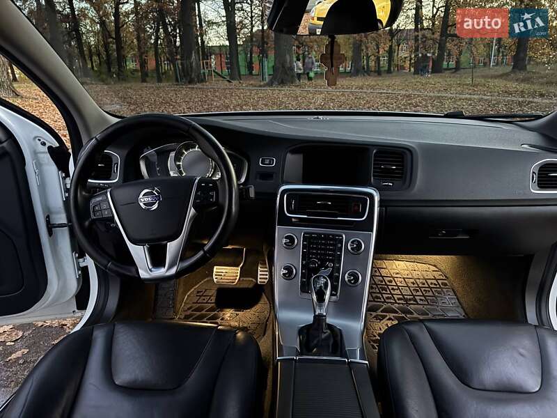 Седан Volvo S60 2017 в Житомирі