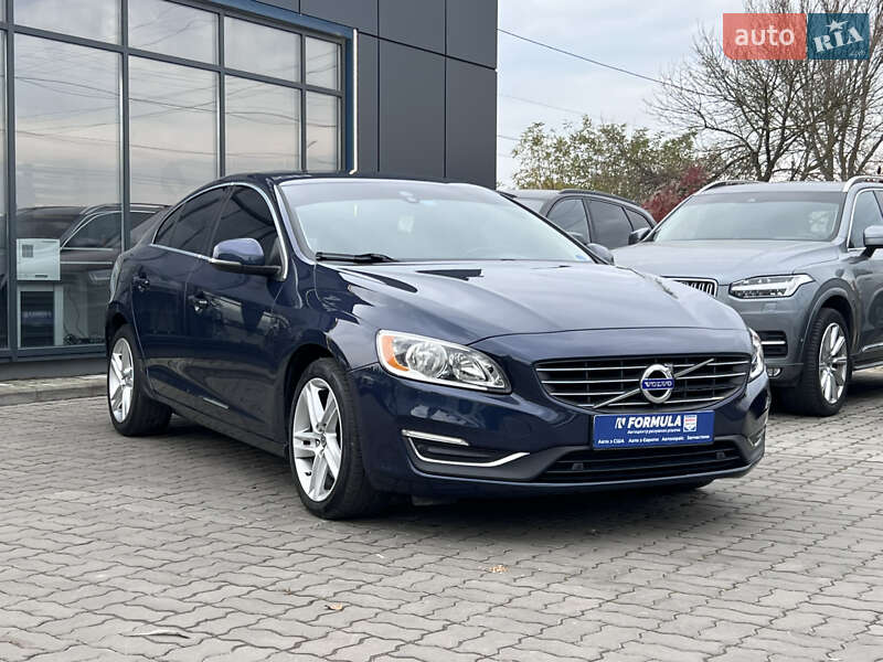 Седан Volvo S60 2014 в Нововолынске
