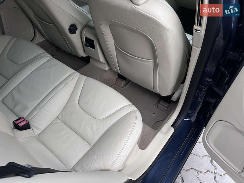 Седан Volvo S60 2014 в Нововолынске