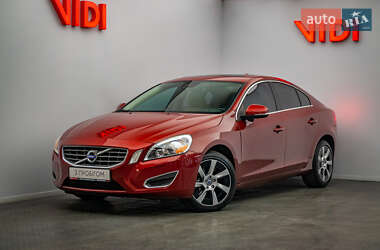 Седан Volvo S60 2011 в Києві
