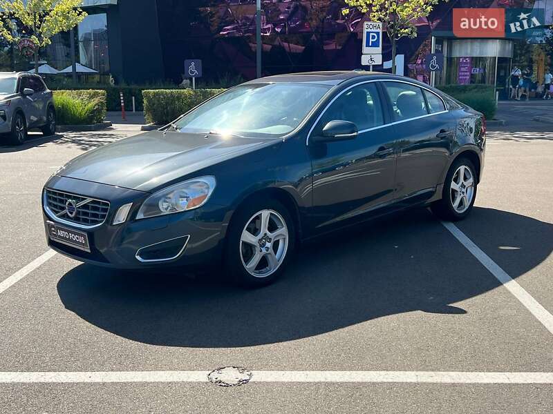 Седан Volvo S60 2013 в Киеве фото 4 Седан Volvo S60 2013 в Киеве