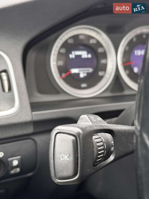 Седан Volvo S60 2013 в Львове