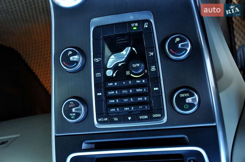 Седан Volvo S60 2012 в Львове