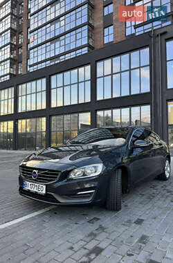 Седан Volvo S60 2014 в Полтаве
