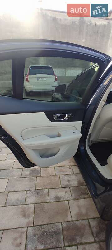 Седан Volvo S60 2019 в Стрию фото 40 Седан Volvo S60 2019 в Стрию