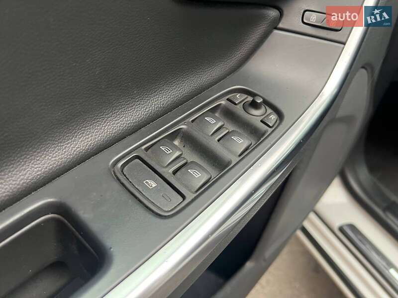 Седан Volvo S60 2015 в Києві