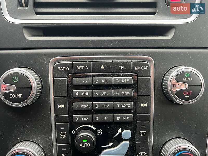 Седан Volvo S60 2015 в Києві