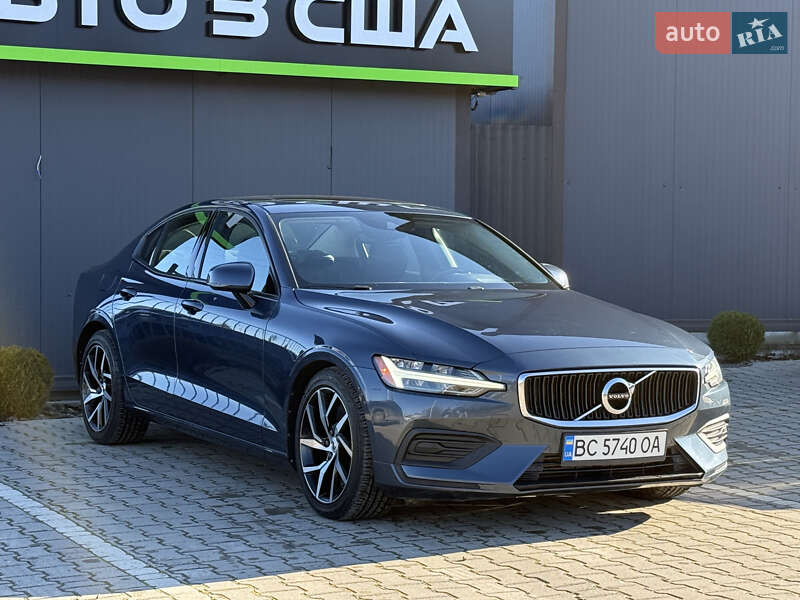 Седан Volvo S60 2019 в Львові
