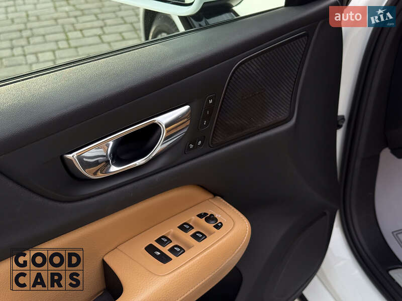 Седан Volvo S60 2020 в Одессе