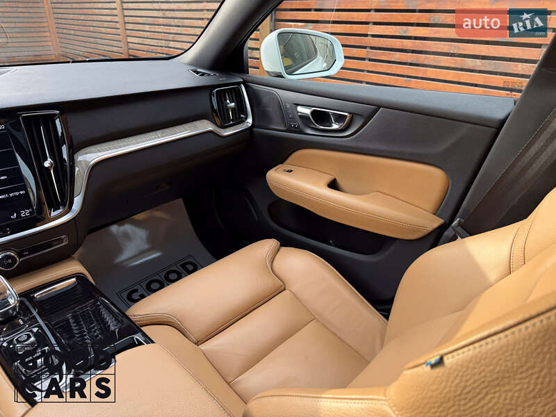 Седан Volvo S60 2020 в Одессе