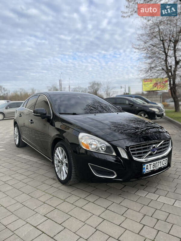 Седан Volvo S60 2012 в Івано-Франківську