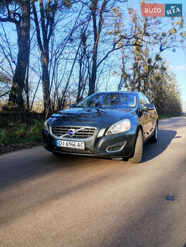 Седан Volvo S60 2011 в Житомире