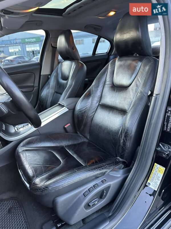 Седан Volvo S60 2011 в Киеве
