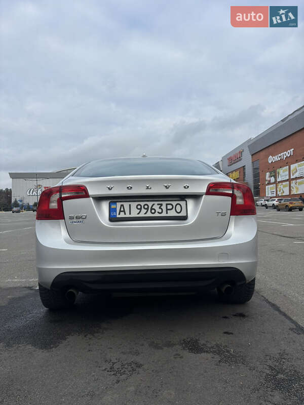 Седан Volvo S60 2011 в Броварах