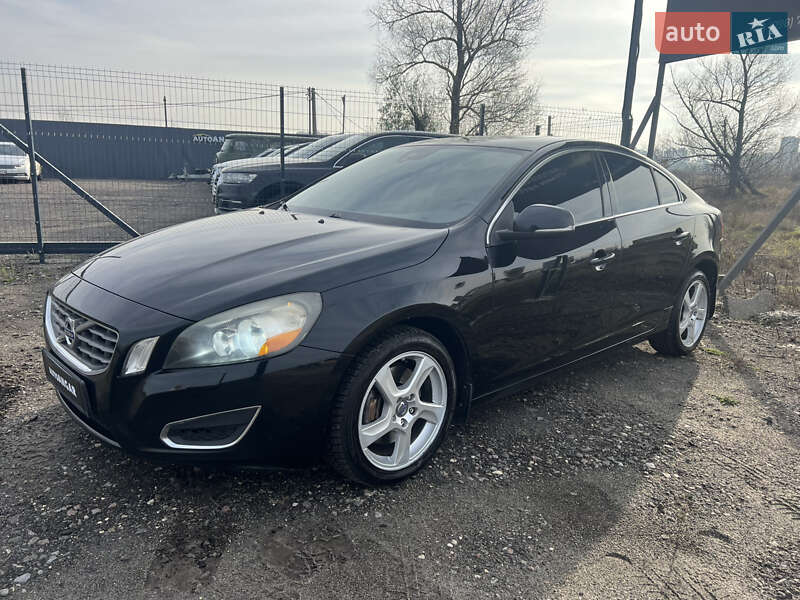 Седан Volvo S60 2012 в Києві