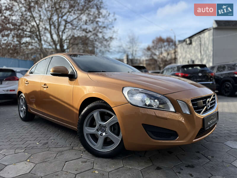 Седан Volvo S60 2010 в Одессе