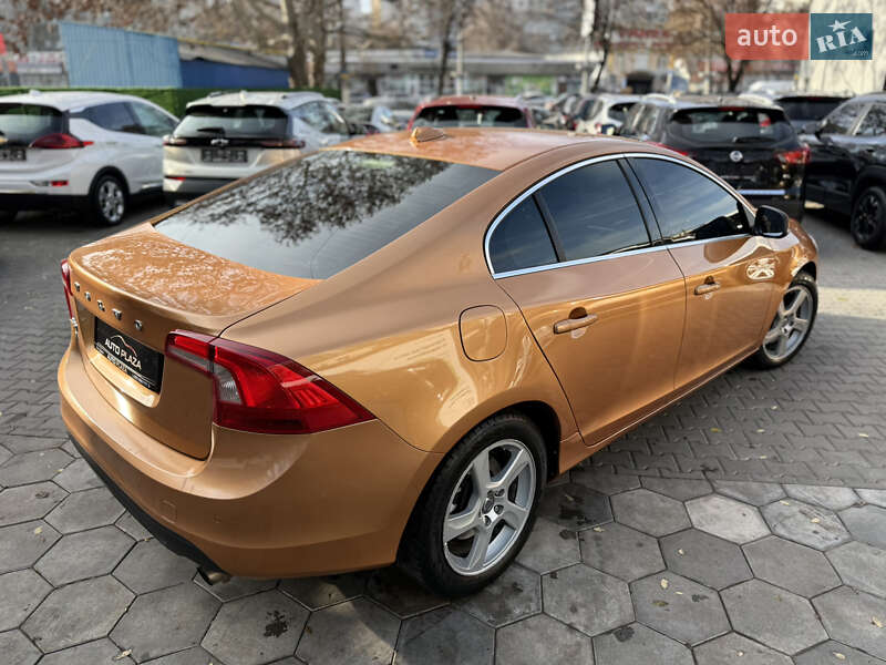 Седан Volvo S60 2010 в Одессе