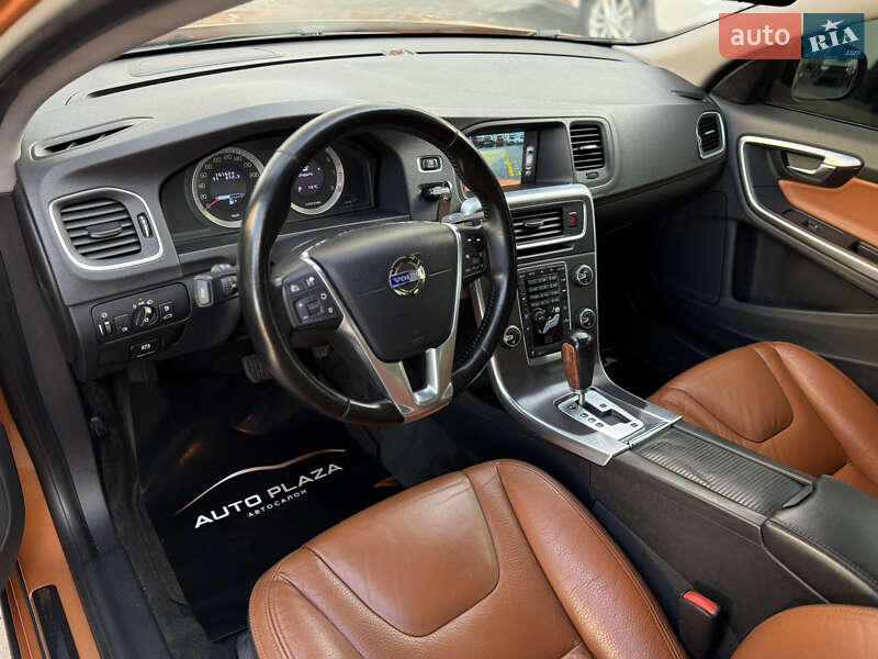 Седан Volvo S60 2010 в Одессе