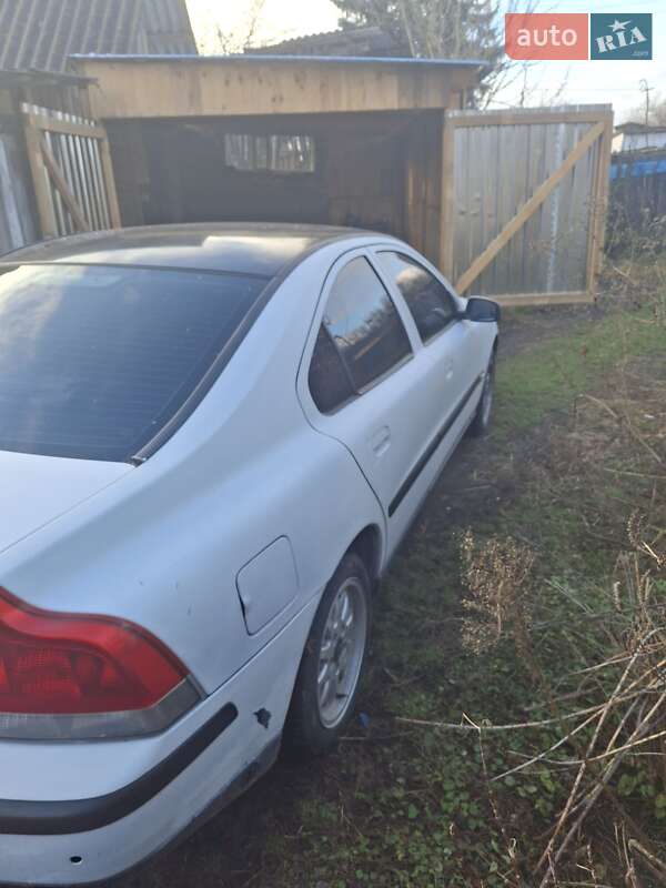 Седан Volvo S60 2002 в Лугинах