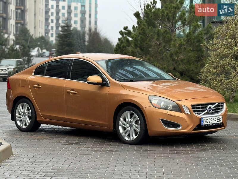 Седан Volvo S60 2011 в Киеве