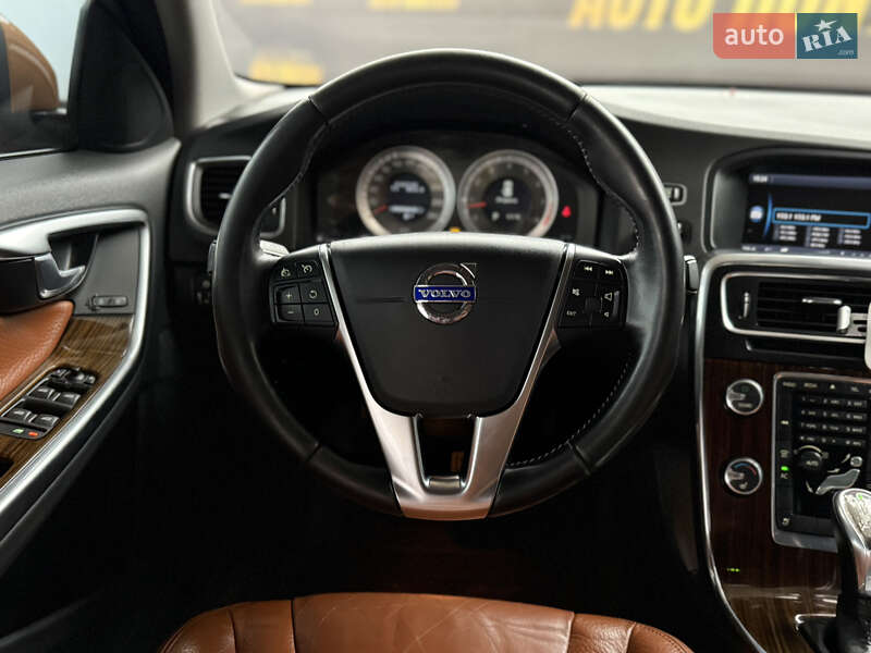 Седан Volvo S60 2011 в Киеве