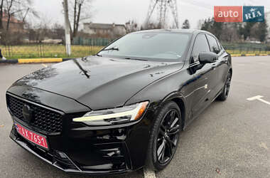 Седан Volvo S60 2023 в Киеве