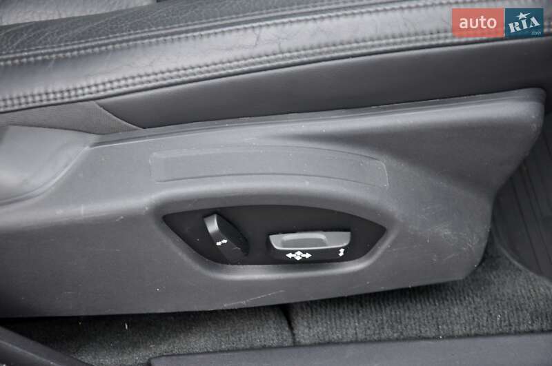 Седан Volvo S60 2016 в Львові