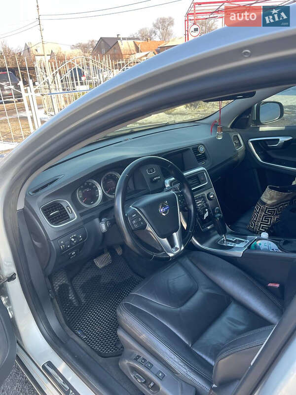 Седан Volvo S60 2011 в Запорожье