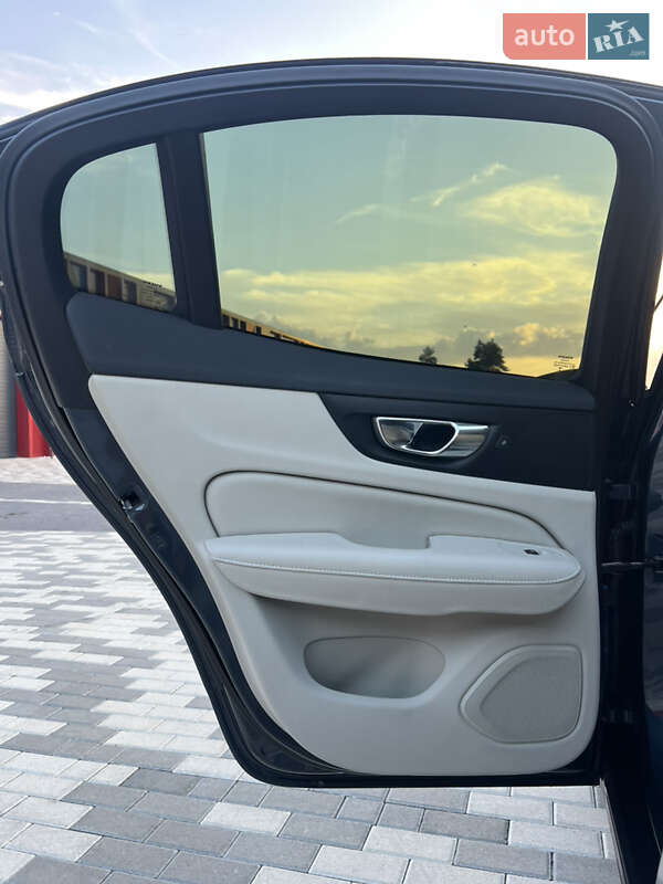 Седан Volvo S60 2020 в Львове фото 30 Седан Volvo S60 2020 в Львове