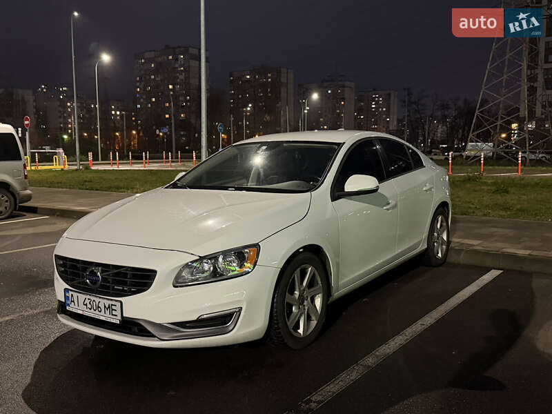 Седан Volvo S60 2014 в Киеве фото Седан Volvo S60 2014 в Киеве