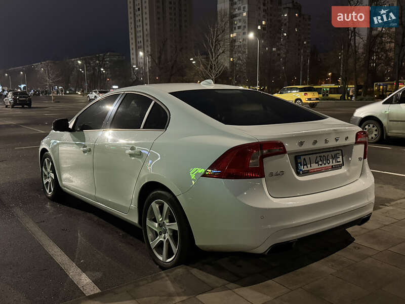 Седан Volvo S60 2014 в Киеве фото 8 Седан Volvo S60 2014 в Киеве