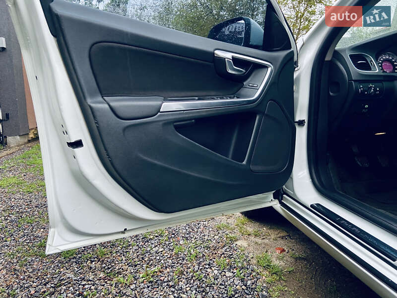 Седан Volvo S60 2011 в Вінниці