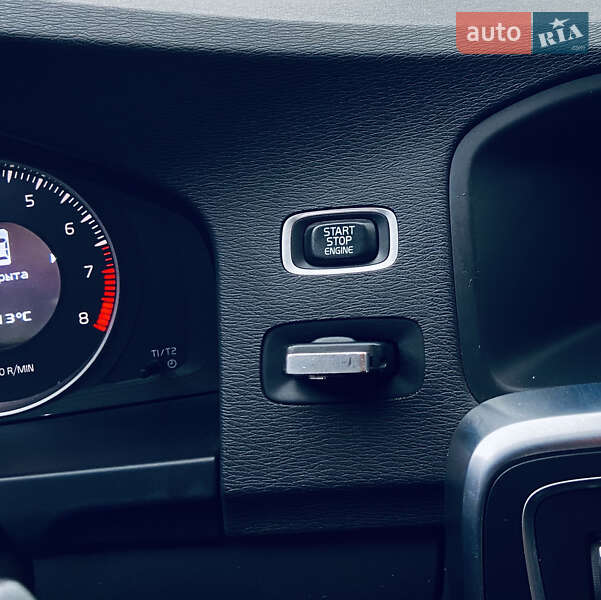 Седан Volvo S60 2011 в Вінниці