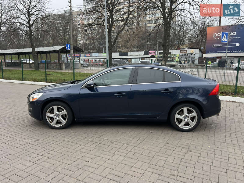 Седан Volvo S60 2012 в Києві фото 6 Седан Volvo S60 2012 в Києві