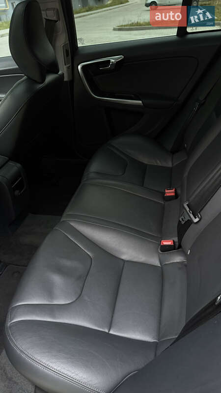 Седан Volvo S60 2015 в Новояворівську фото 19 Седан Volvo S60 2015 в Новояворівську