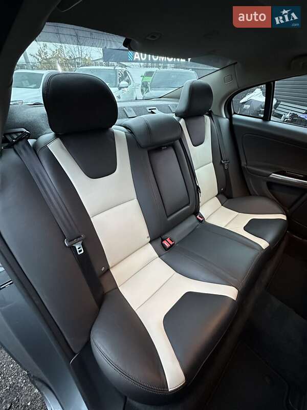 Седан Volvo S60 2015 в Белогородке фото 23 Седан Volvo S60 2015 в Белогородке