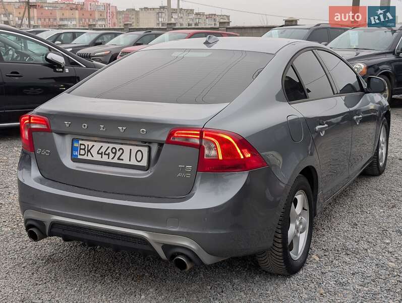 Седан Volvo S60 2017 в Ровно