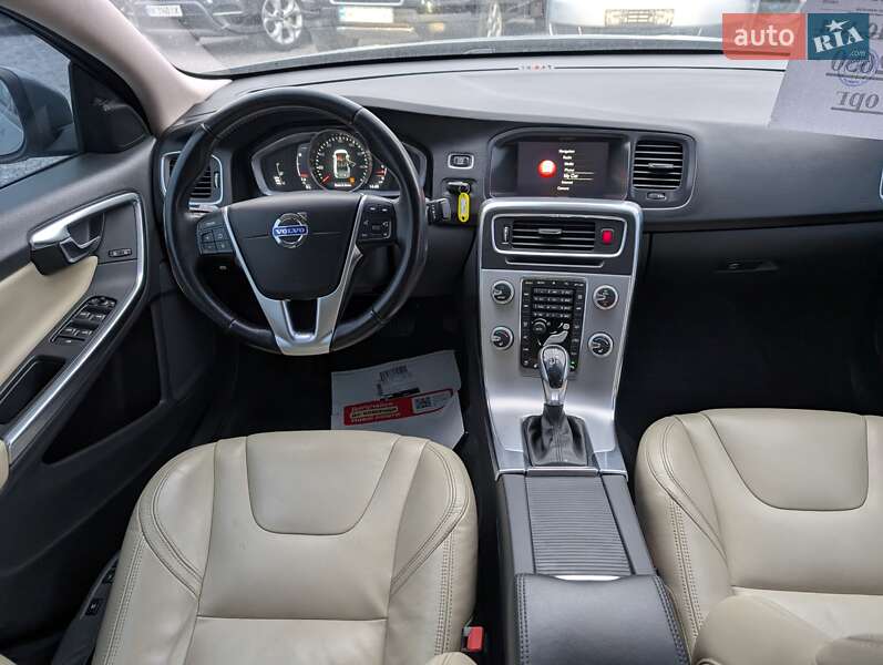 Седан Volvo S60 2017 в Ровно