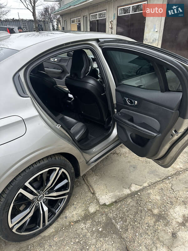 Седан Volvo S60 2019 в Одессе фото 16 Седан Volvo S60 2019 в Одессе