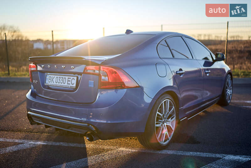 Седан Volvo S60 2017 в Ровно